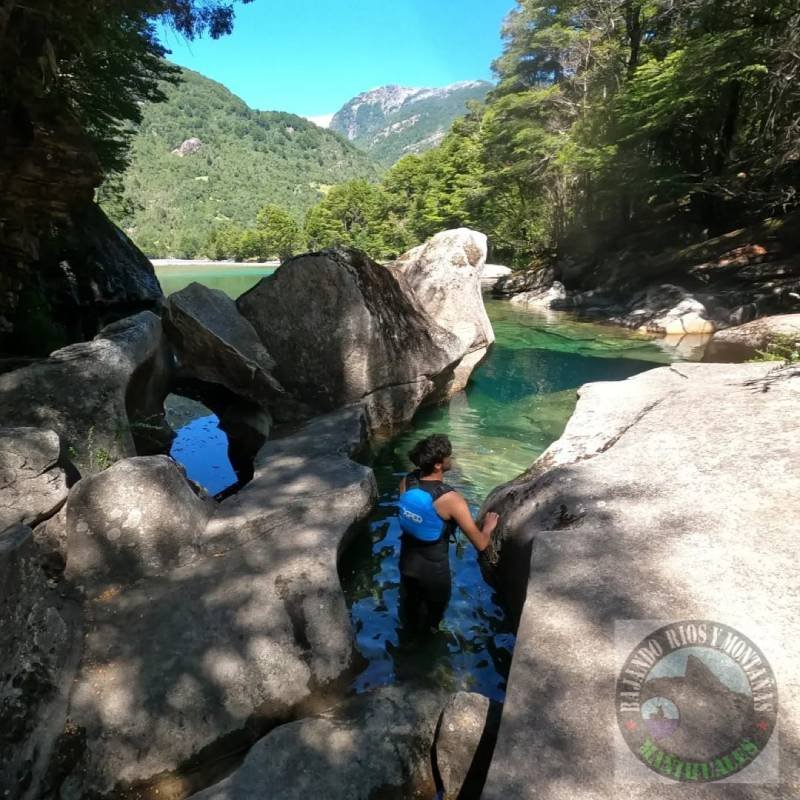 Bajando Ríos y Montañas - Puente Piedra, Mañihuales