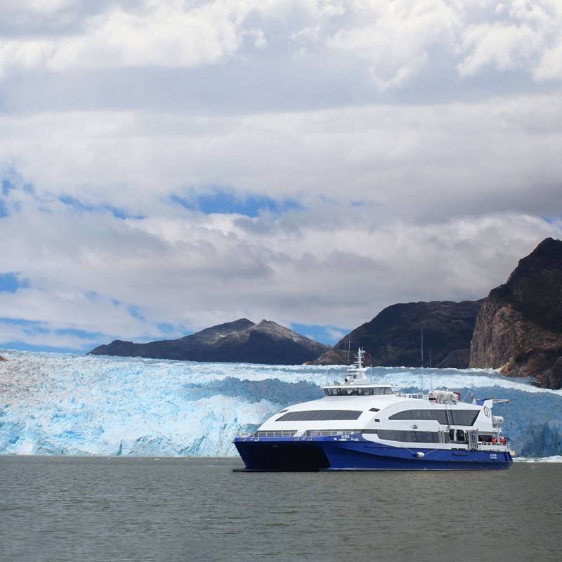 Cantaria Austral - Navegación a Laguna San Rafael desde Puerto Chacabuco