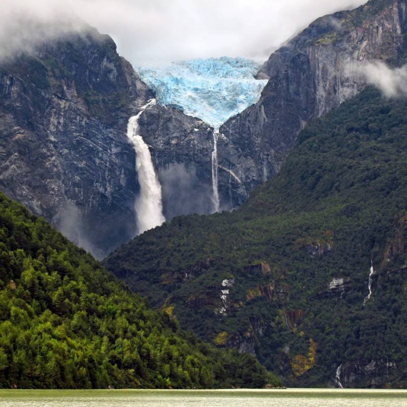 Cantaria Austral - Tour al Parque Nacional Queulat desde Coyhaique